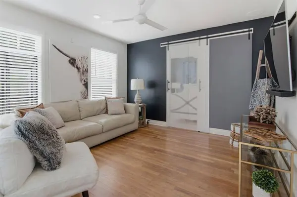 908 Haskell, Fort Worth, TX 76107