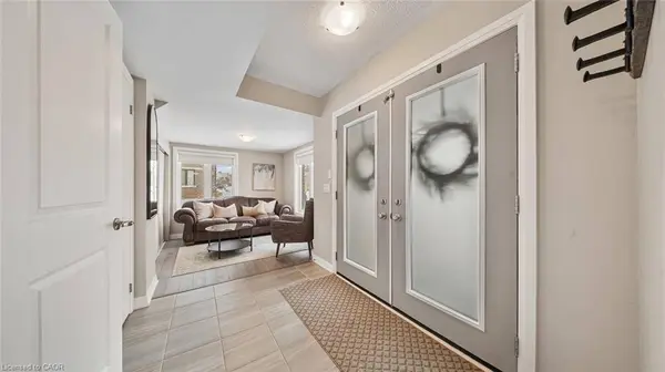 585 Colborne Street #501, Brantford, ON N3S 0K4