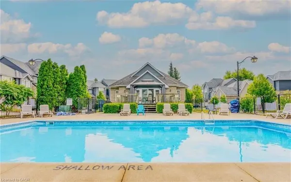 199 Saginaw Parkway #10, Cambridge, ON N1T 1T9
