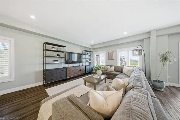 260 Dewdrop Crescent, Waterloo, ON N2V 0A9