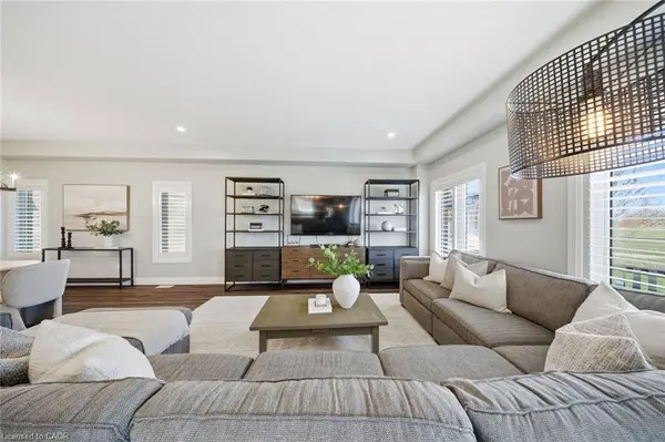 260 Dewdrop Crescent, Waterloo, ON N2V 0A9
