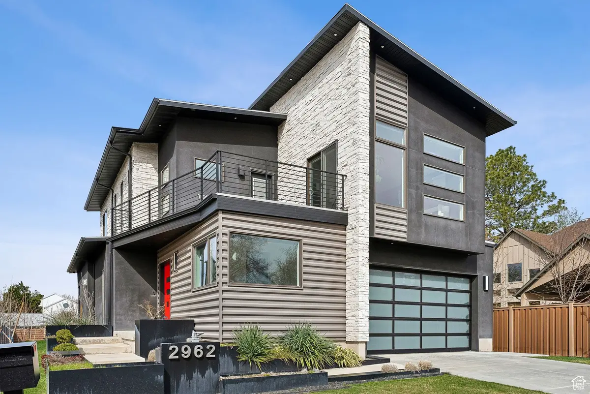 2962 S Dream Weaver Cv, Millcreek, UT 84109-2478