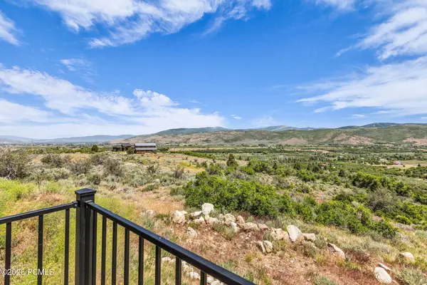4405 S Red Oak DR Drive, Woodland, UT 84036