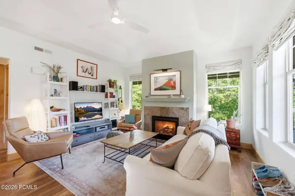 1642 W Redstone AVE Avenue #E, Park City, UT 84098