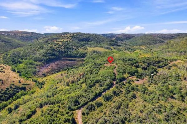 1 BRIDGE HOLLOW RD, Woodland, UT 84036