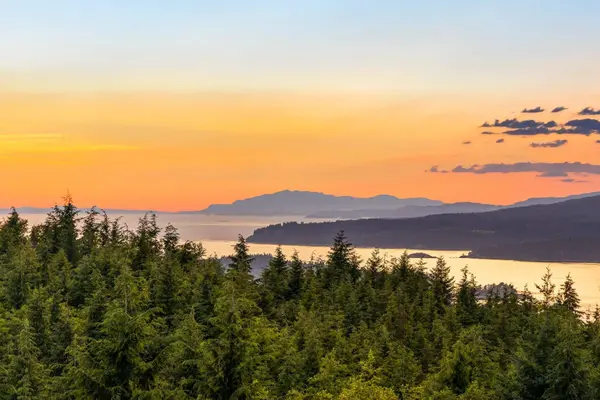 1301 Sunset RD, Bowen Island, BC V0N 1G2