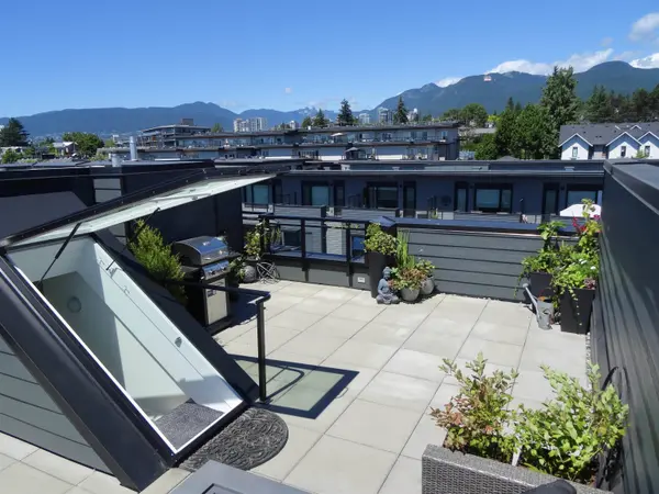 545 E 2nd ST #444, North Vancouver, BC V7L 1E1