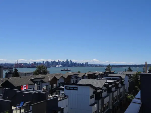 545 E 2nd ST #444, North Vancouver, BC V7L 1E1