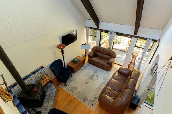 1540 Tunstall BLVD, Bowen Island, BC V0N 1G2