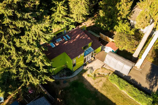 1540 Tunstall BLVD, Bowen Island, BC V0N 1G2