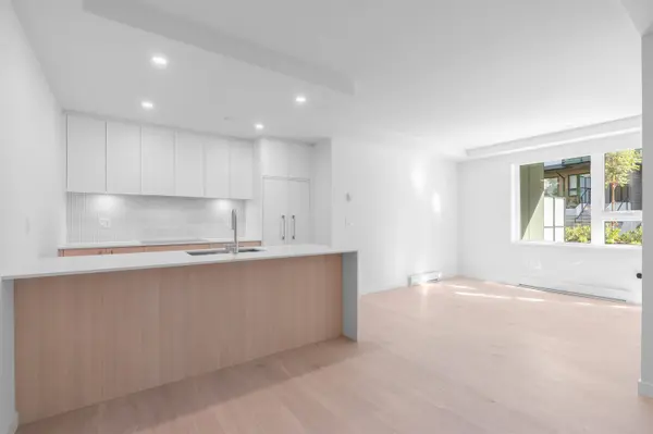 954 Lytton ST #120, North Vancouver, BC V7H 1E7