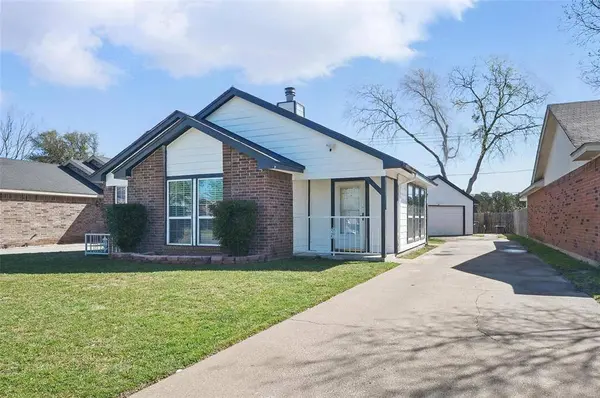 6703 Cuculu Drive, Fort Worth, TX 76133
