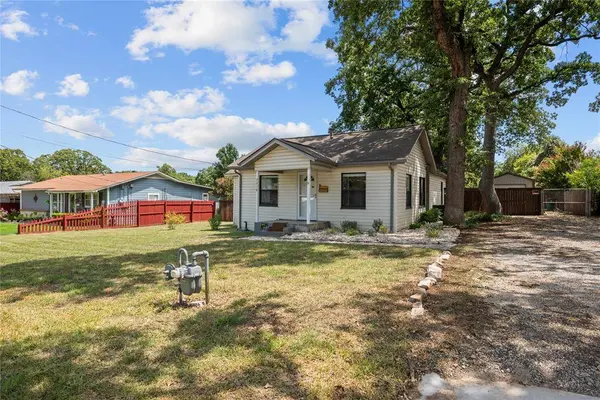 7216 Church Street, Fort Worth, TX 76112