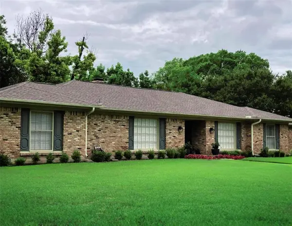 7017 Miramar Circle, Fort Worth, TX 76126