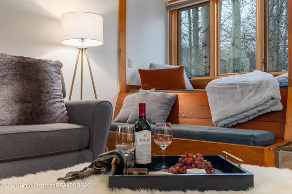 3910 S LAKE CREEK DRIVE #13-2-2, Wilson, WY 83014