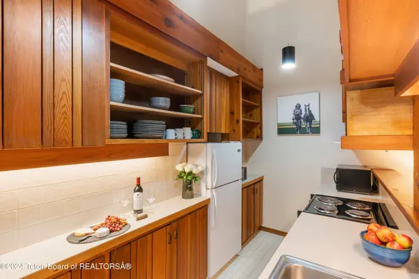 3910 S LAKE CREEK DRIVE #13-2-2, Wilson, WY 83014