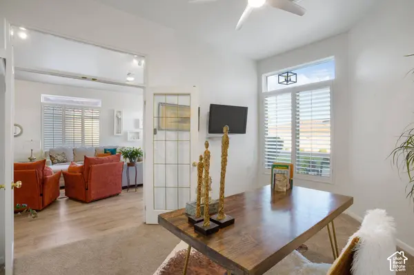 23 N SHADOW DR, Washington, UT 84780