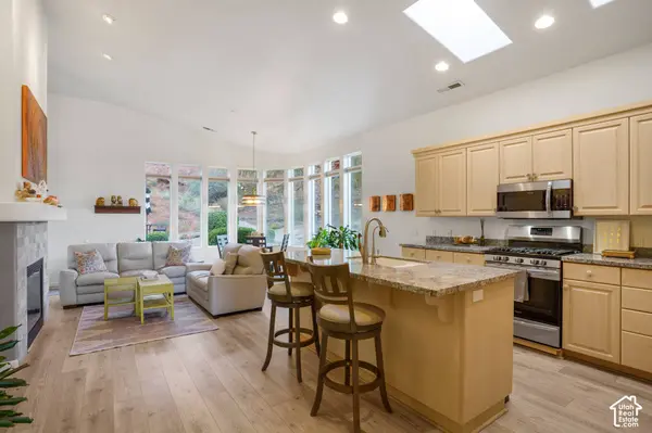 23 N SHADOW DR, Washington, UT 84780