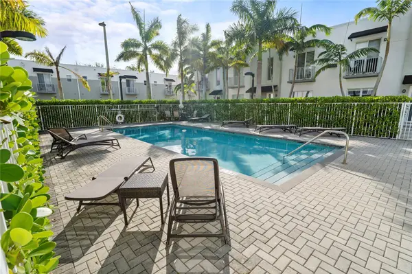 410 NE 36TH ST #7, Oakland Park, FL 33334