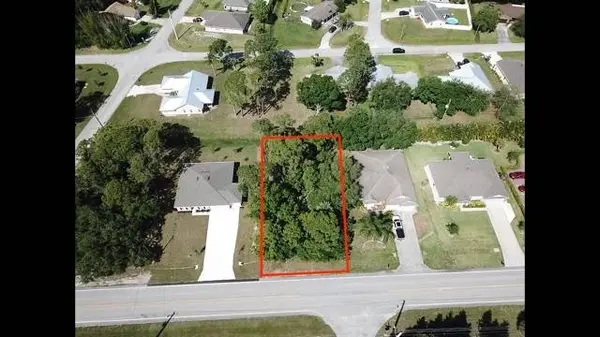 976 Roseland RD, Sebastian, FL 32958