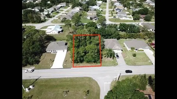 976 Roseland RD, Sebastian, FL 32958