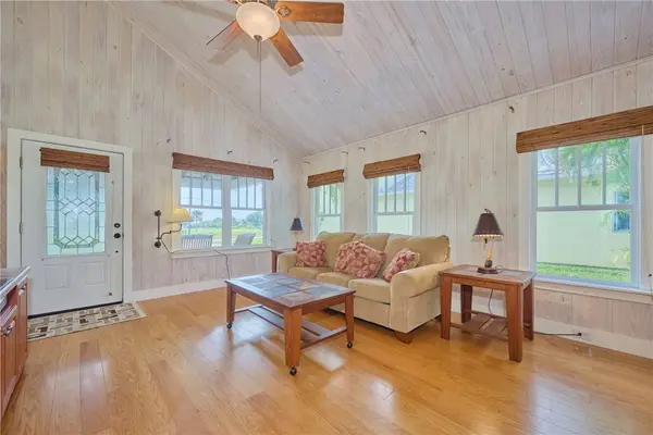 13265 Old Dixie HWY, Sebastian, FL 32958