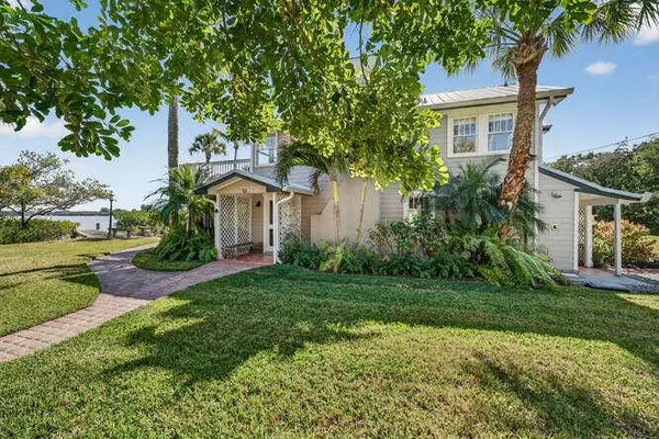 1935 Quay Dock RD, Vero Beach, FL 32967