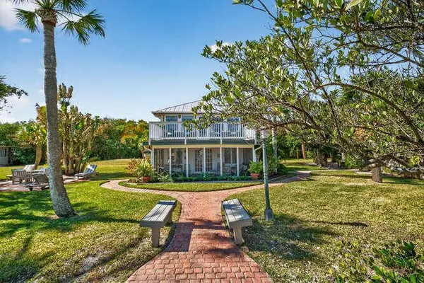 1935 Quay Dock RD, Vero Beach, FL 32967