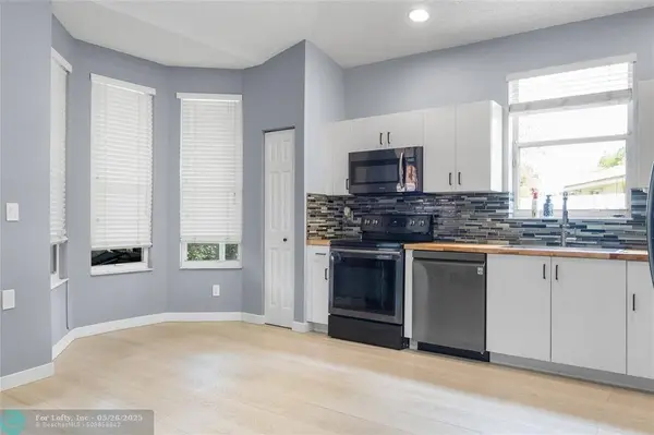 801 NW 130th Ave, Pembroke Pines, FL 33028