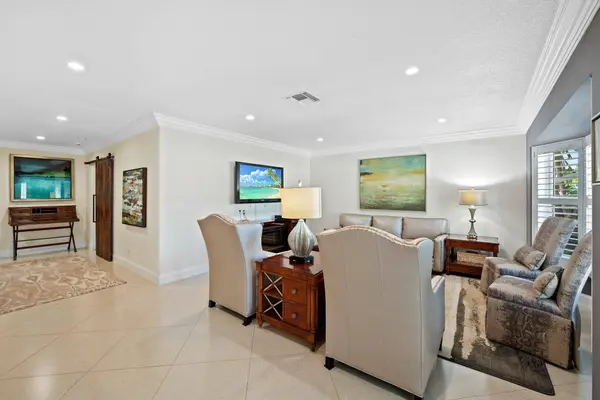 2200 NE 36th ST, Fort Lauderdale, FL 33308