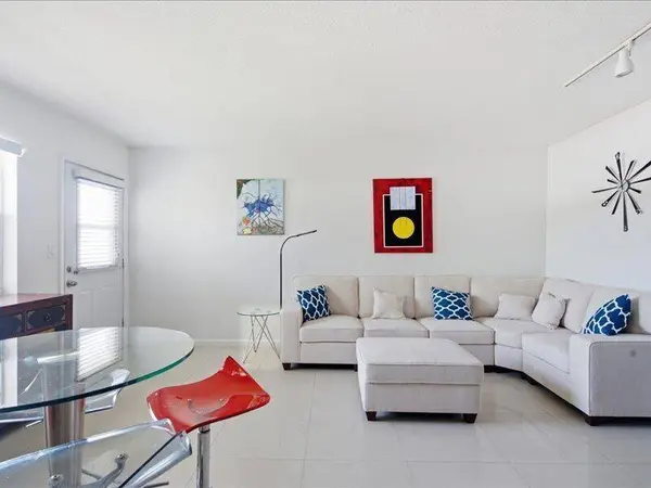 525 Meridian AVE #305, Miami Beach, FL 33139