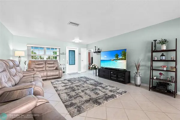 3801 NW 115th Ter, Sunrise, FL 33323