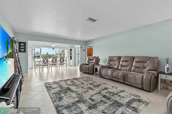 3801 NW 115th Ter, Sunrise, FL 33323