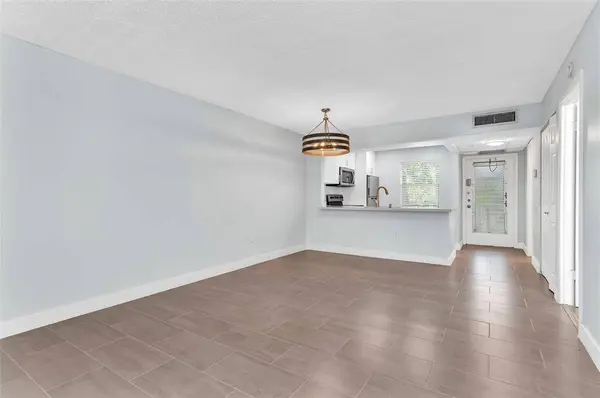 9091 Lime Bay Blvd #312, Tamarac, FL 33321