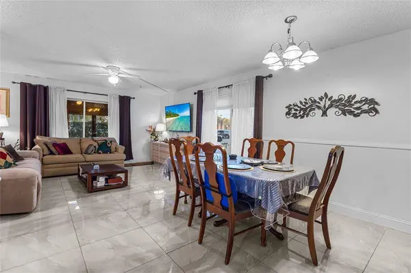 8220 SW 24th St #4115, North Lauderdale, FL 33068