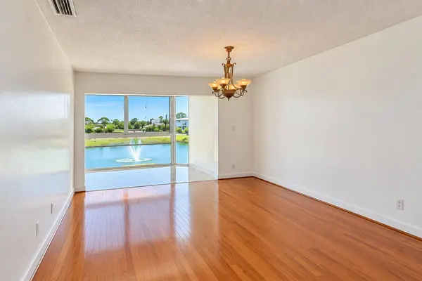 2724 GARDEN DR N #407, Lake Worth, FL 33461