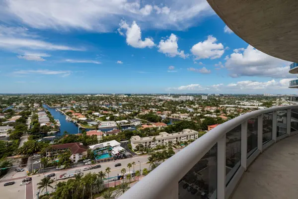 4240 Galt Ocean DR #2106
