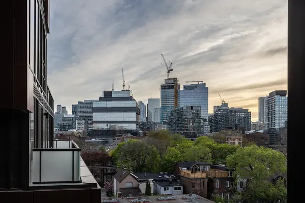 28 Eastern Ave #629, Toronto, ON M5A 0Y2