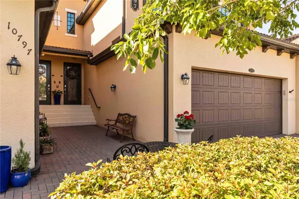 10797 TARFLOWER DR #202, Venice, FL 34293