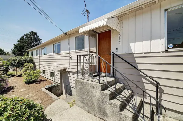 6424 32nd AVE S, Seattle, WA 98118