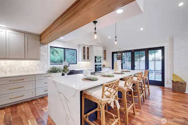 19211 SE 45th CT, Issaquah, WA 98027