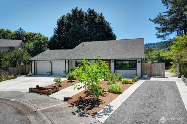19211 SE 45th CT, Issaquah, WA 98027
