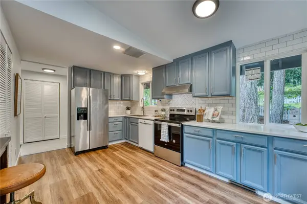 21225 NE 12th ST, Sammamish, WA 98074