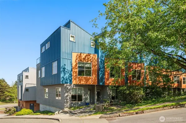 2371 Harbor AVE SW, Seattle, WA 98126