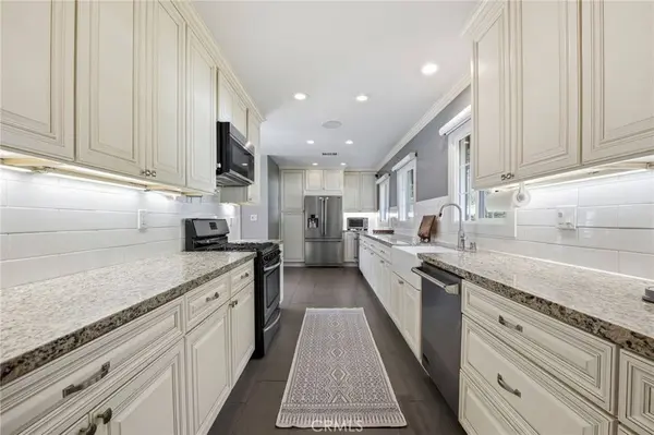 10655 Owensmouth, Chatsworth, CA 91311