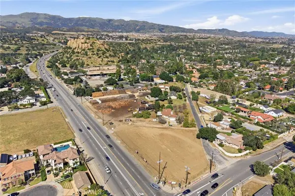 10721 Andora, Chatsworth, CA 91311