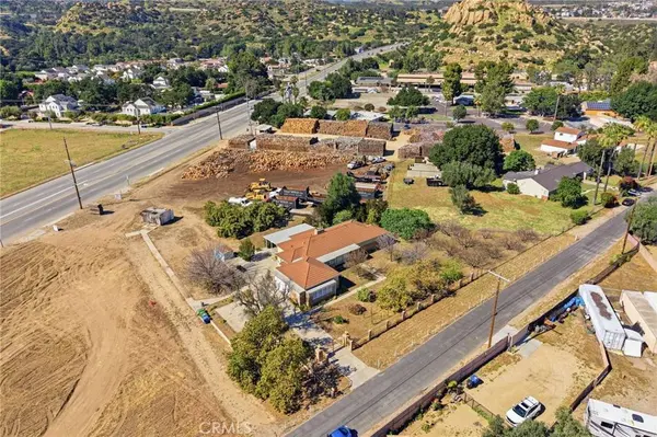10721 Andora, Chatsworth, CA 91311