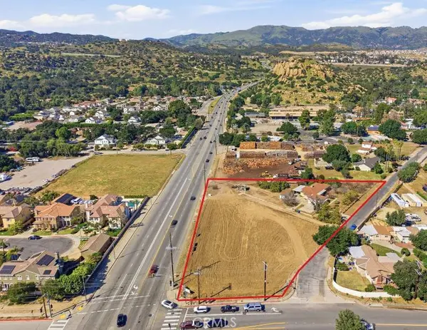 10721 Andora, Chatsworth, CA 91311