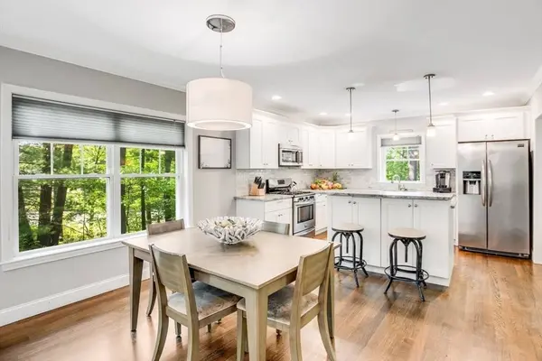 24 Old Merrill St, Amesbury, MA 01913