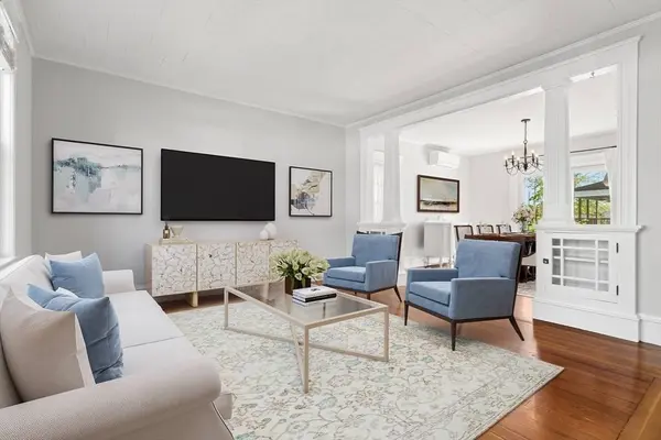 11 Norman Rd, North Andover, MA 01845